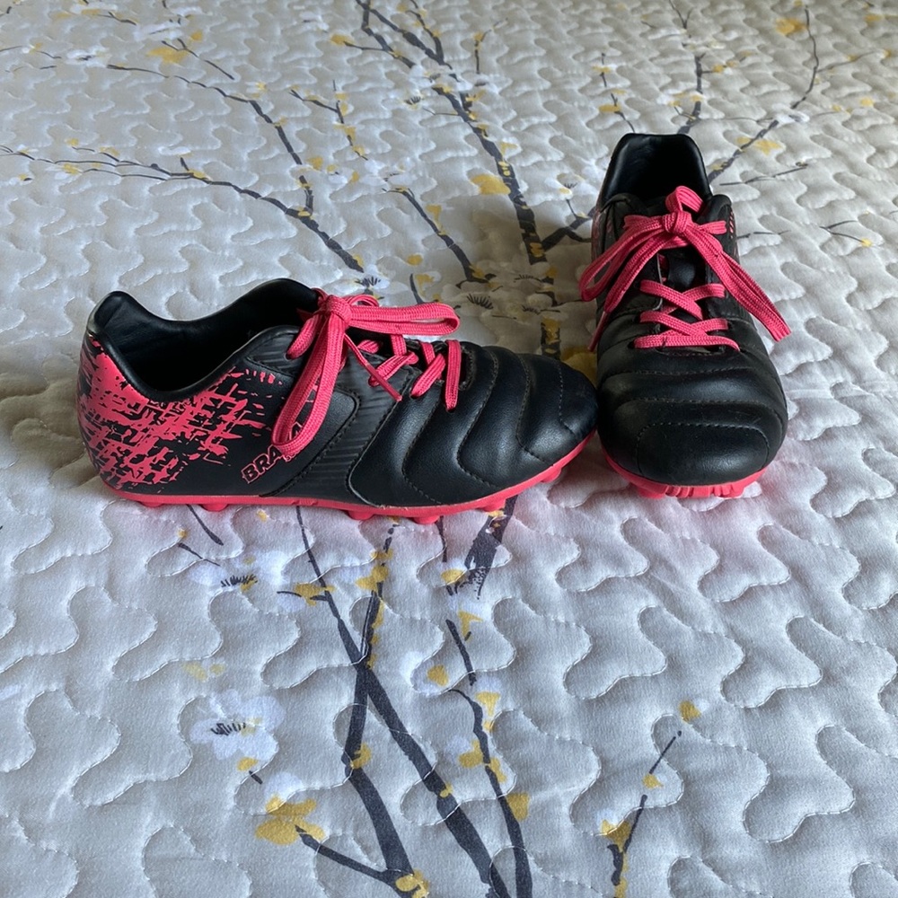 Brava Soccer Cleats